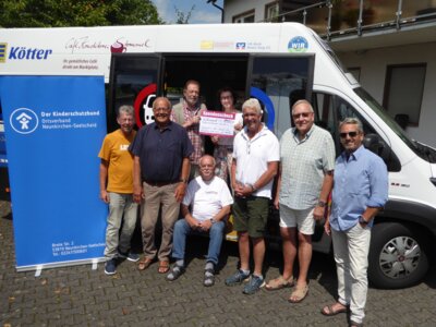 Bürgerbus spendet 1000 Euro (Bild vergrößern)