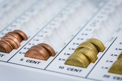 Symbolbild, Pixabay: Zählbrett mit sortierten Euro-Cent-Münzen