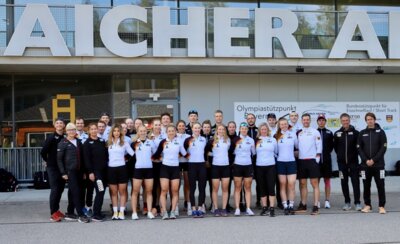 Gruppenfoto Eisschnelllauf-Team Deutschland