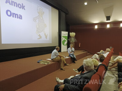 Im Sommer 2023 waren Uwe Madel und Jürgen Schirrmeister schon einmal zu Gast im Pritzwalker Kulturhaus. Foto: Lena-Isabell Mohne-ke (Bild vergrößern)