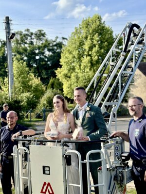 Glückwünsche zur Hochzeit (Bild vergrößern)