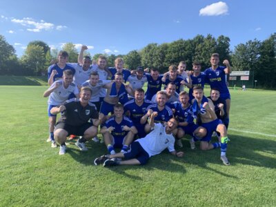1.Herren gewinnt zum Saisonstart mit 3:1