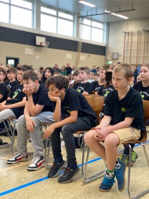 Verabschiedung der 4.Klassen (Bild vergrößern)