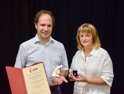 Goldene Verdienstplakette des BTB für Andreas Hoferer
