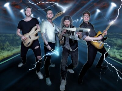 Die Partyband Jolly Jumper ist der Hauptact am Samstagabend ab 21:00 Uhr. Foto: Agentur (Bild vergrößern)