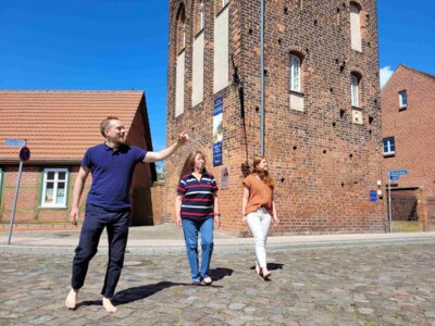 Barfuß durch Wittenberge I Foto: Tim Finke (Bild vergrößern)