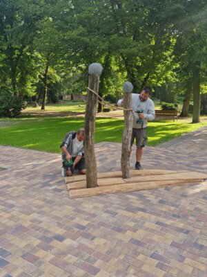 Eröffnung der neuen Urnengemeinschaftsanlage auf dem Genthiner Friedhof (Bild vergrößern)