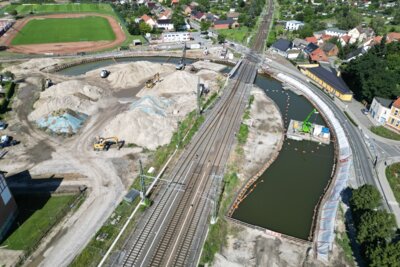 Foto zur Meldung: Aktuelle Einschränkungen im Rahmen der Baumaßnahmen am Nordkopf – Bahnübergang Berliner Straße