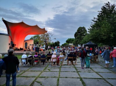 Meldung: Sassnitzer Promenaden Revue am 24.08.2024 ab 19:00 Uhr auf dem Kurplatz