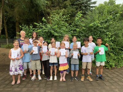 Ein Fest für das Kopfkino: Der Vorlesewettbewerb 2024 an der Anne-Frank-Grundschule (Bild vergrößern)