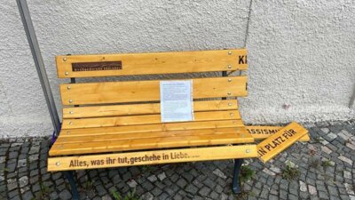 Meldung: Sachbeschädigung an Bank gegen Rassismus der Kirchgemeinde Ebersdorf