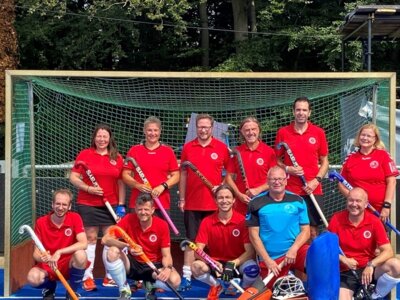 Vorschaubild zur Meldung: Soester Elternhockeyteam beim 