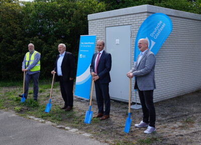 Spatenstich am POP in Freienhufen (Bild vergr&ouml;&szlig;ern)