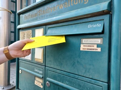 Wahlbriefe am Sonntag bis spätestens 16:00 Uhr einwerfen oder abgeben