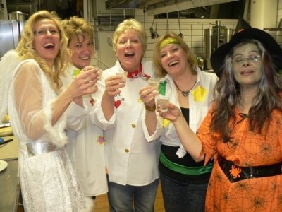 Blau-Weiss-Faschingsparty - Wir feiern die ganze Nacht! (Bild vergrößern)