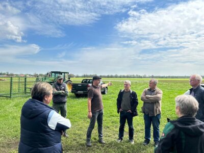 Meldung: Landwirtschaftbetriebe und ihr Mehrwert für die Kommune - Landratsbesuch in Elbe-Elster