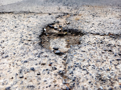 Neuer Asphalt für Straße nach Mitterode (Bild vergr&ouml;&szlig;ern)