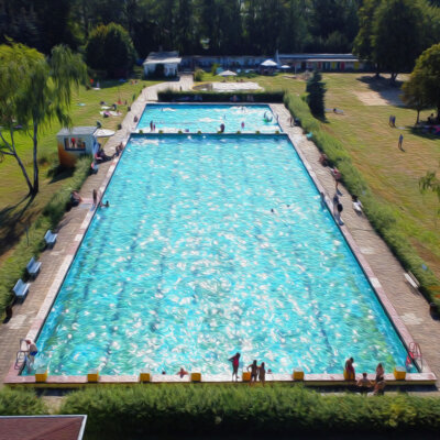Meldung: Das Freibad schließt für dieses Jahr. Wir freuen uns, Sie im nächsten Sommer wieder begrüßen zu dürfen!