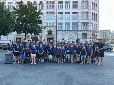 Jugendfeuerwehr Lauchhammer bei der Blaulichtmeile in Dresden dabei