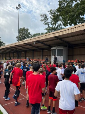 Sportfest am LGBK: Ein Tag voller Bewegung und Teamgeist (Bild vergrößern)