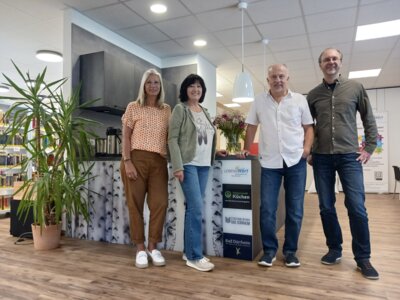 auf dem Foto von links: Petra Scheyhing (Geschäftsstelle), Angelika Strittmatter (Vorstand), Dieter Müller (Geschäftsstelle) , Martin Troll (Vorstand)