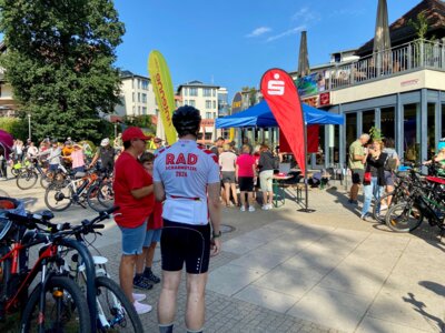Foto zur Meldung: Rad-Scharmützel 2024: Keine Gnade für die Wade – es war sonnig, es war voll und es war toll!