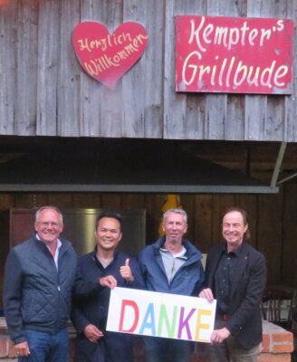 Spendenübergabe vom Sommerfest bei Kempters Grill in Fleinhausen für Hochwassergeschädigte (Bild vergrößern)