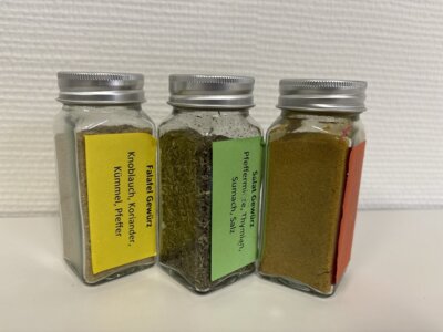 Gewürzmischungen selber machen - hier riecht man die Düfte des Orients! (Bild vergrößern)