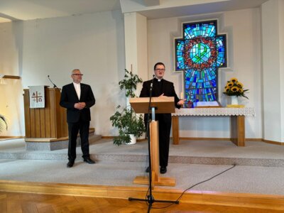Neuer Pastor für die Evangelisch-Methodistische Kirchengemeinde (Bild vergrößern)