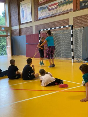 Seilspringen mit "Skipping Hearts" (Bild vergrößern)