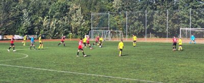 B-Junioren gewinnen 5:1 in Ebersbach (Bild vergrößern)