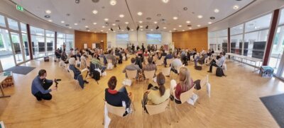 Quelle: https://lebendige-doerfer.de/das-2-parlament-der-doerfer-rueckt-naeher/ (Bild vergrößern)