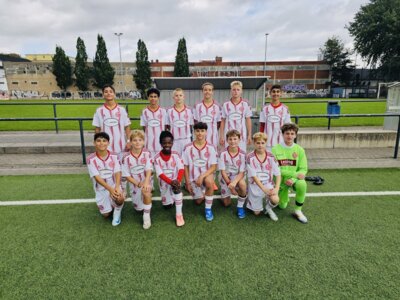 Erfolgreicher Start der Fußballer WK III in die Stadtmeisterschaften (Bild vergr&ouml;&szlig;ern)
