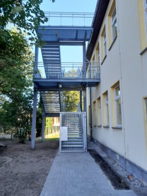 Die neue Notfalltreppe der Gartenschule
