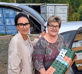 "Kreativer Brillen-Tausch" von Annette Weyand mit BRILLEN-ohne-GRENZEN. (Bild vergrößern)