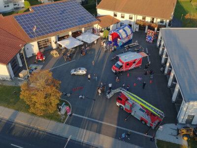 Lange Nacht der Feuerwehr in Wiesau begeistert Groß und Klein (Bild vergrößern)