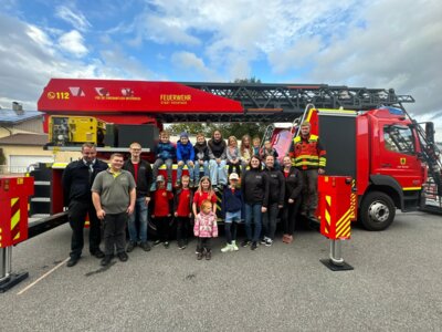 Kinderfeuerwehr „Kleine Löschdrachen“ aus Moosbach besuchten die Freiwillige Feuerwehr Viechtach