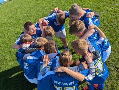 Foto zu Meldung: Fußball: Beeindruckender 2. Platz beim Kreisfinale „Jugend trainiert für Olympia“