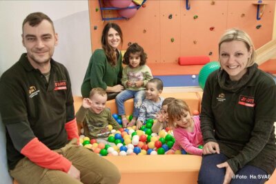Neues „Bälle-Bad“ für die Mischka-Kids / Privates Sponsoring machte es möglich (Bild vergrößern)
