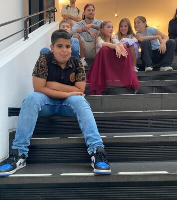 Zweiter großer Auftritt der Rapmusik-Gruppe des Kinderschutzbundes (Bild vergrößern)