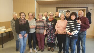 Altersgerechtes, gemeinschaftliches Kochen nach Saisonalkalender in Frehne