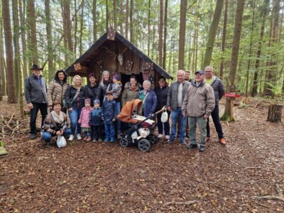 Ausflug mit dem Dorfverein Hagengrub führte die Gruppe in die Nähe von Regensburg