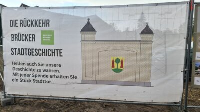 Nachgereicht: Grundsteinlegung für den Wiederaufbau des Stadttores in Brück anlässlich der 650-Jahr-Feier
