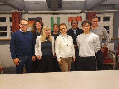 v. l.: Bürgermeister Lars Obermann, Petra Reubert, Christine Bonnet, Anna Lena de Glimes, Ulrike Nixdorf, Marc Benkendorf, Fabio Marinho da Costa und Rainer Schütz (Bild vergrößern)