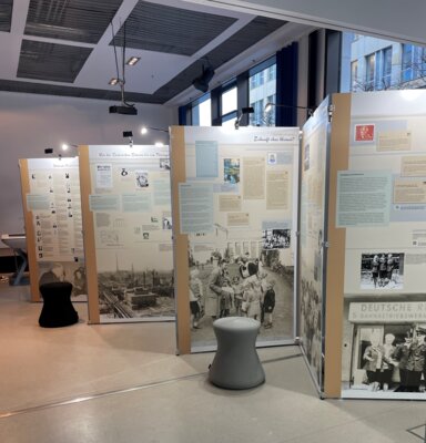 Foto zur Meldung: Wanderausstellung „STILLgeschwiegen – Die Vertriebenen in der SBZ und der DDR“ wird am 5. November in der Lotte-Lehmann-Akademie eröffnet