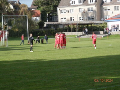 Auch am Samstag wollen die "Roten" möglichst wieder eigene Treffer, wie hier zuletzt beim 2:0 Erfolg gegen den Güstrower SC II, bejubeln. (Bild vergr&ouml;&szlig;ern)