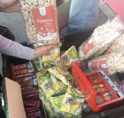Fair gehandelte Produkte an unserer Schule (Bild vergrößern)