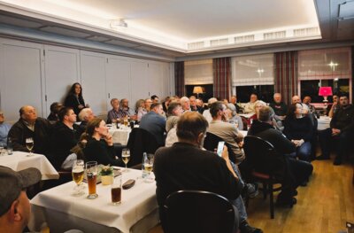 Reges Interesse beim Vortrag von Frau Hamann-Thölken (Bild vergrößern)