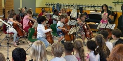 Streichkonzert in der Grundschule Olewig (Bild vergrößern)