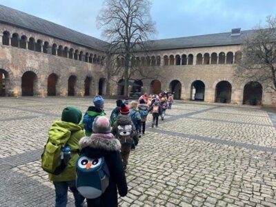 Besuch im Stadtmuseum (Bild vergrößern)